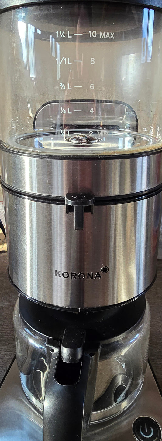 Korona 10295 Kaffeemaschine, Edelstahl, Schwallbrühverfahren, 1,25 Liter, 1800 Watt