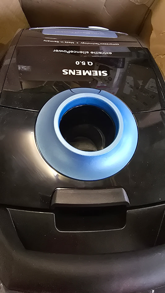 Siemens Staubsauger mit Beutel Q5.0, 850 W, 13m Aktionsradius, schwarz
