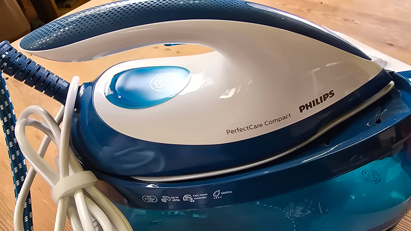 Philips Dampfbügelstation GC7840/20, 2400 W
